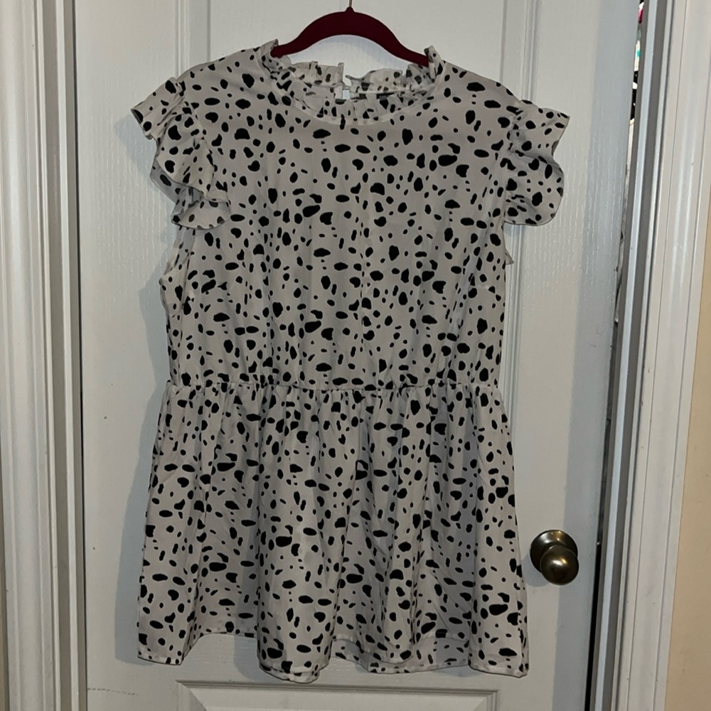 Women’s Ruffle Sleeveless top